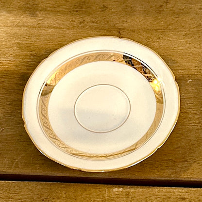 Service à café en porcelaine fine de Limoges - Circa 1960 - Blanc et or - 29 pièces