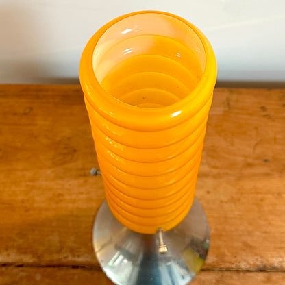 Lampe orange vintage à base tulipe chromée et abat-jour en verre